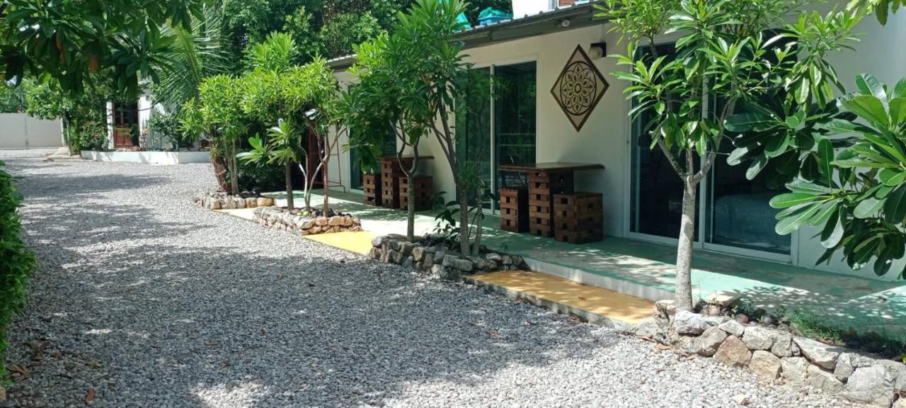 Mem Homestay Chumphon Exterior photo